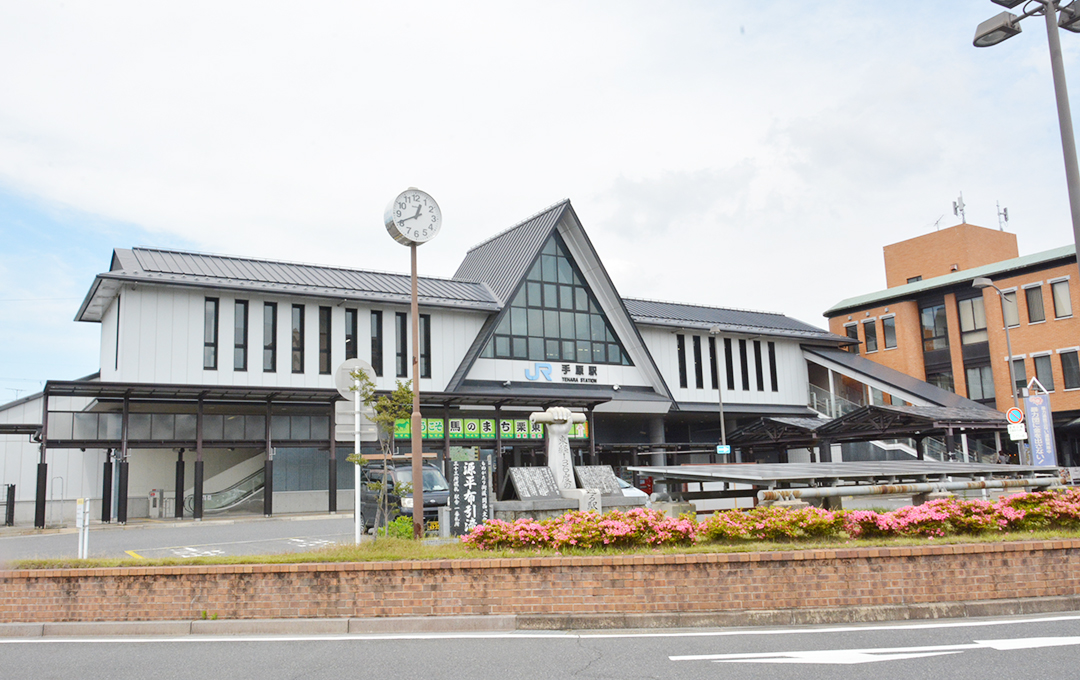 �茴