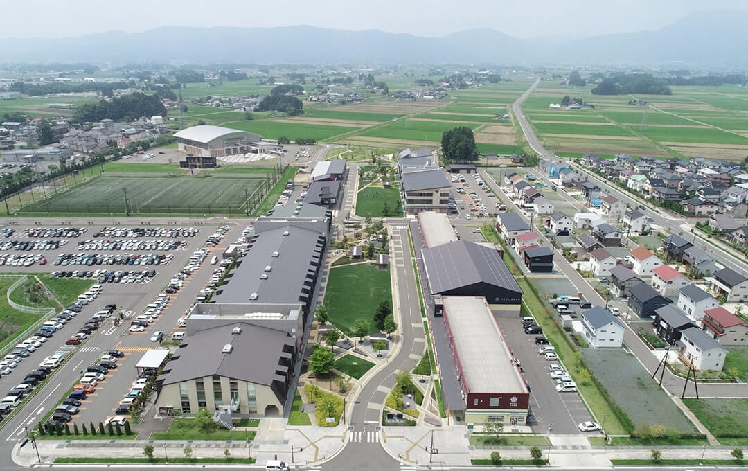 ���g�S���g��