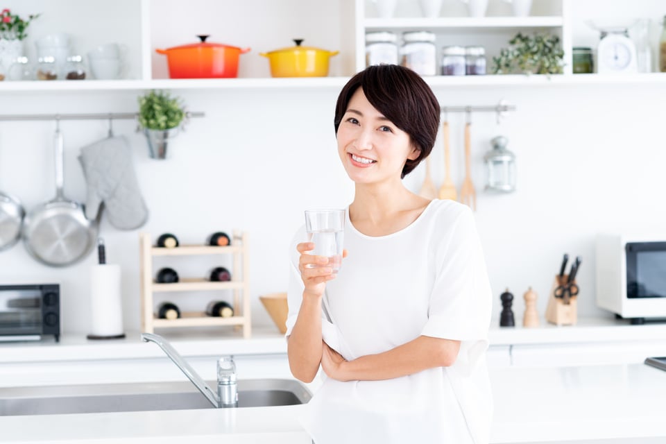 自宅で気軽に利用できるアルカリイオン整水器