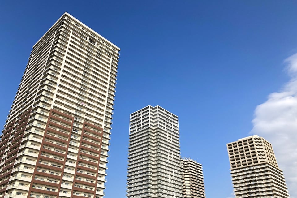 中高層建築物紛争予防条例に基づき建設された高層マンション