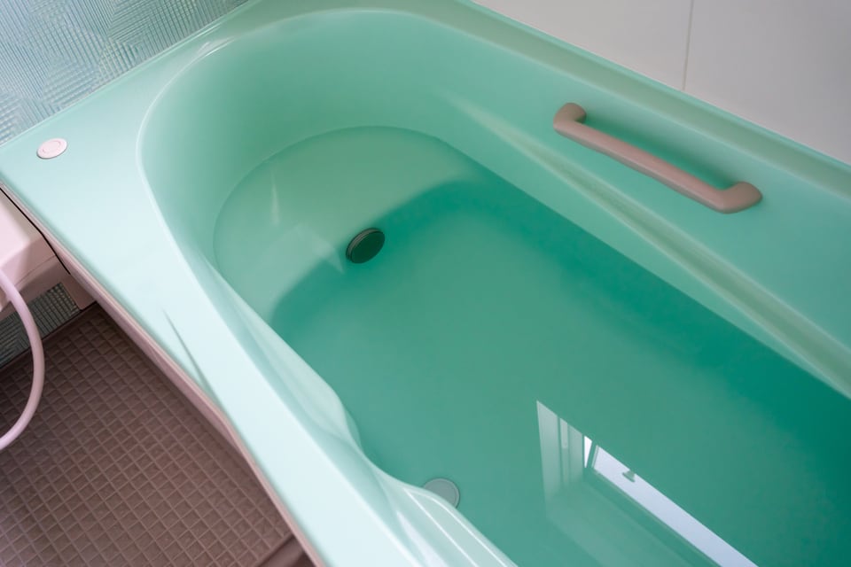 24時間入浴システムが取り入れられた風呂の浴槽
