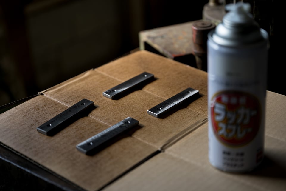 DIYに欠かせないスプレータイプのラッカー塗料