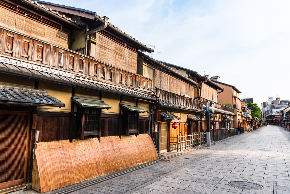 京町家が連なる京都祇園花見小路