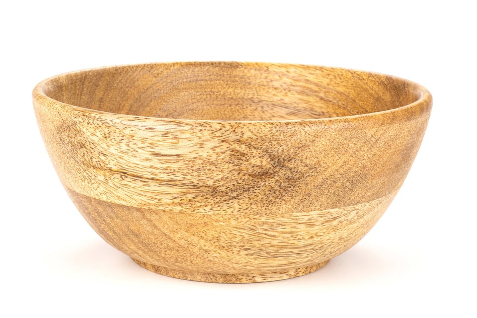 あて材を用いた素朴な風情の工芸品