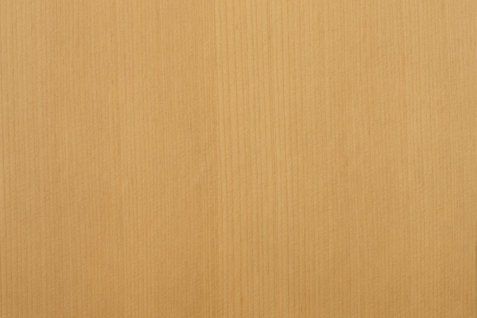 加工後光沢をもつ米檜の板