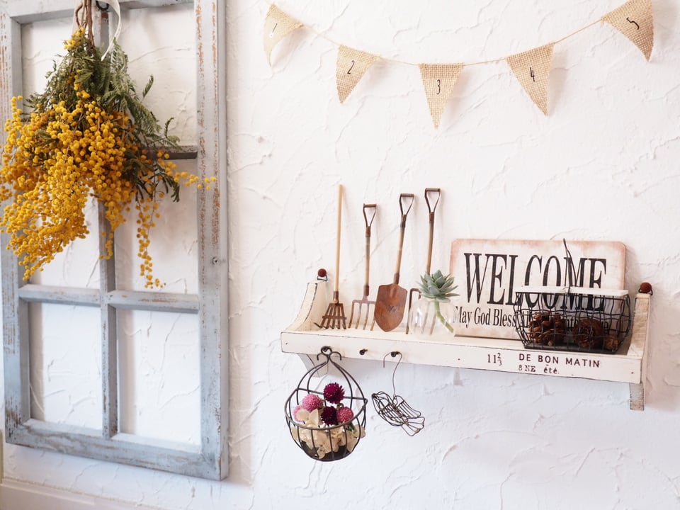 フレンチカントリー調にまとめたインテリア