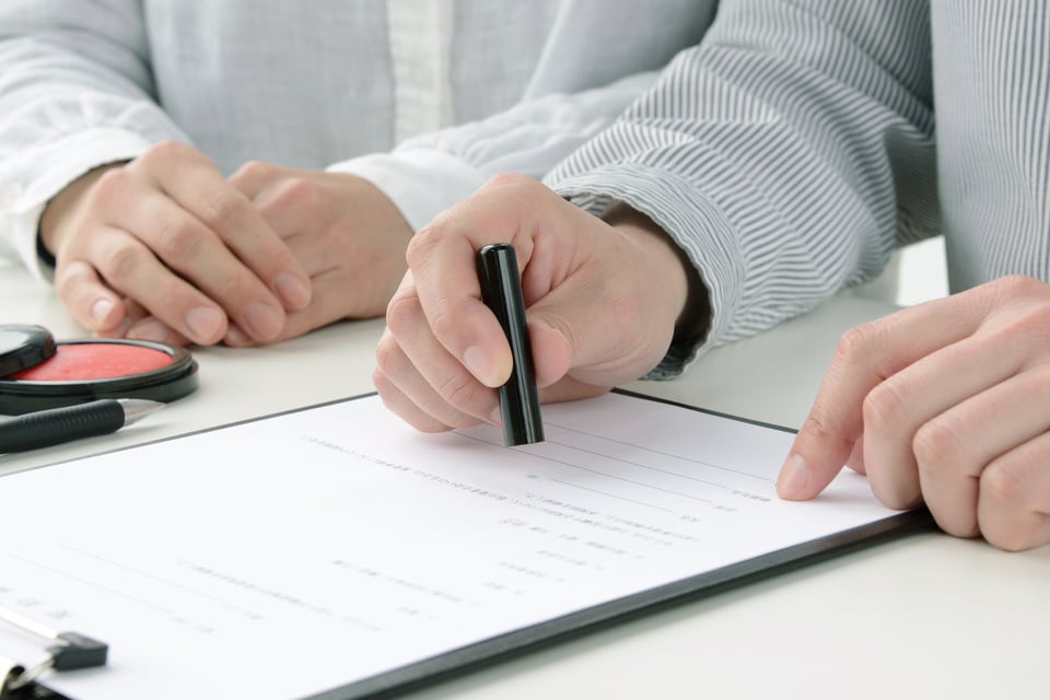 書面で保証契約を交わしている保証人と債権者