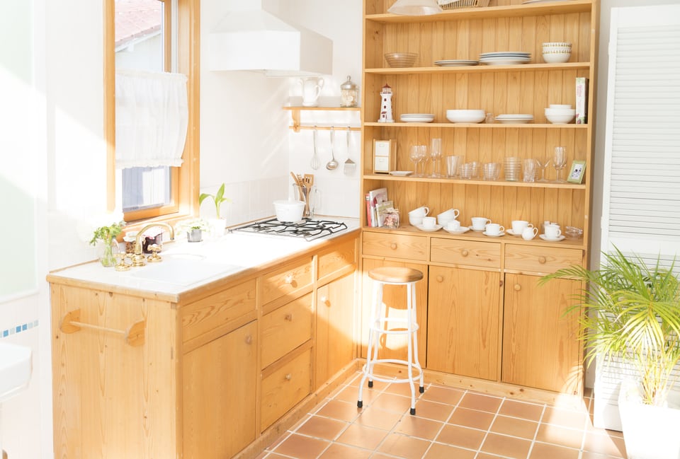 全館空調を採用した住宅の明るい室内
