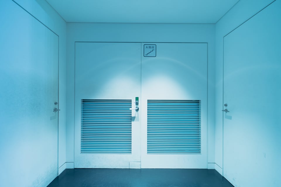 遮炎性能に優れた防火戸