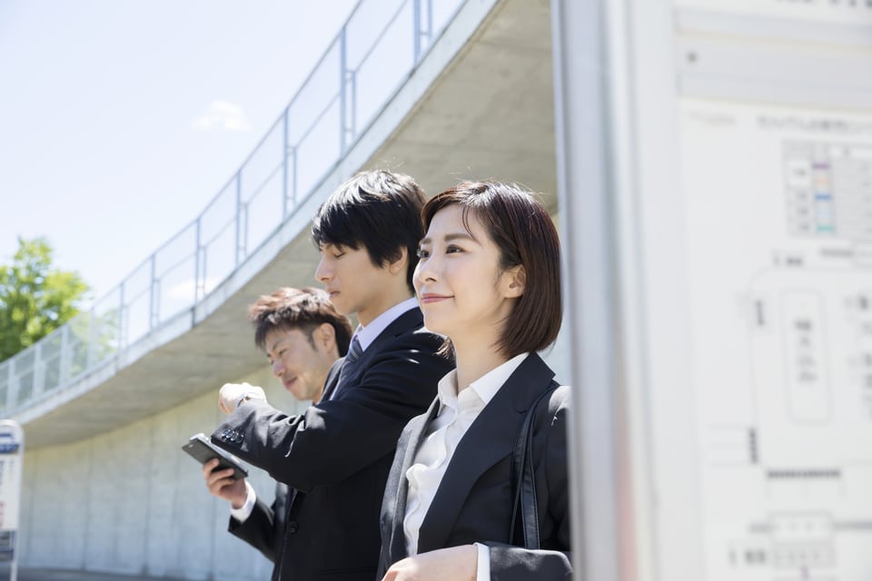 バス乗車時間に含まれない停留所での待ち時間