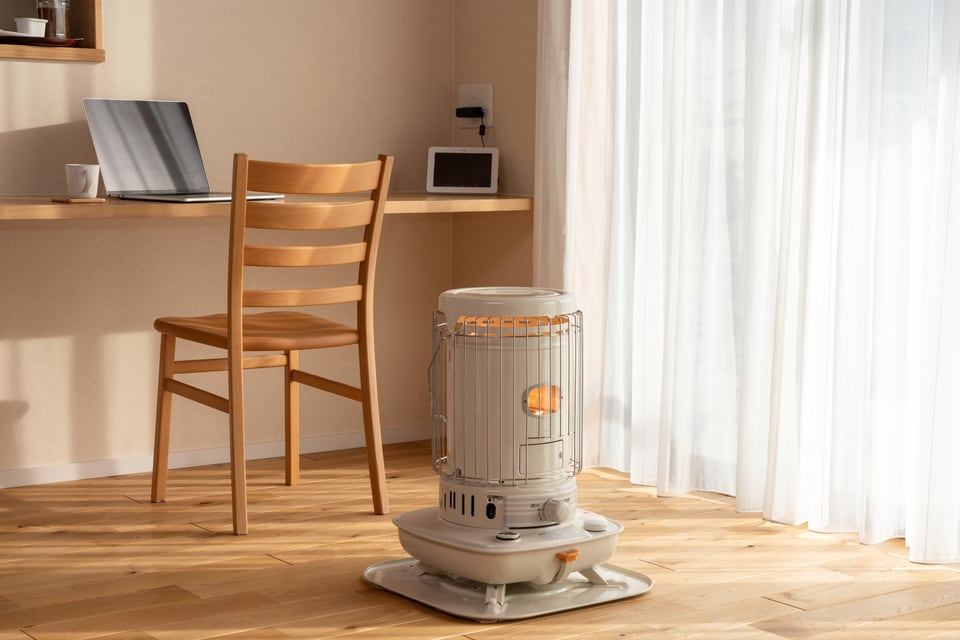 リビングルームに置かれた暖房器具