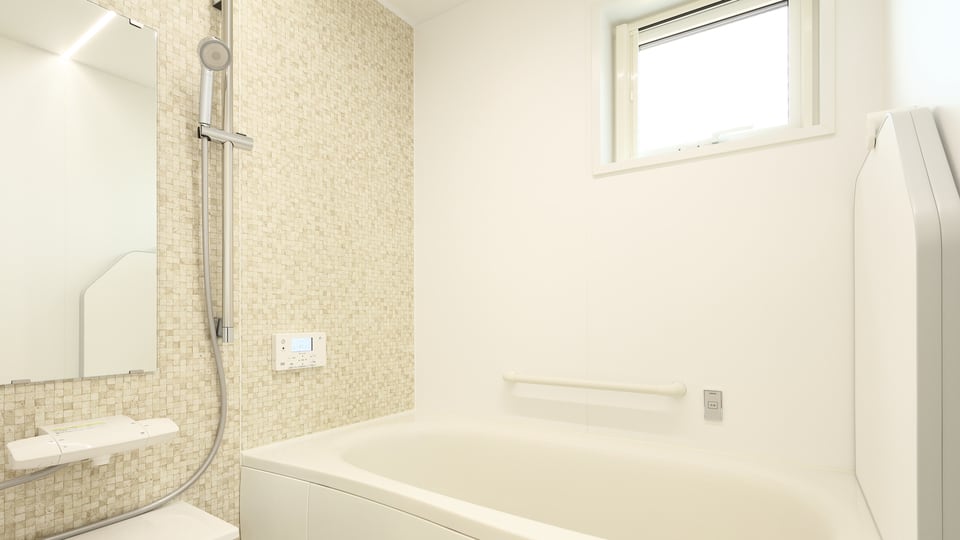 バスサイズが1216サイズの、タイルを貼ったユニットバス