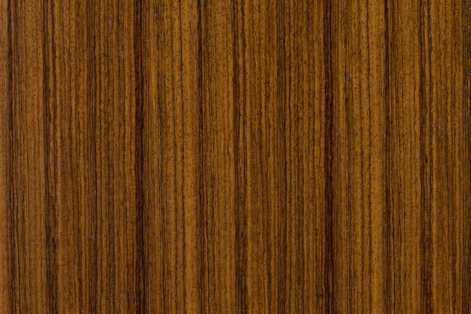 バタフライスツールに使用されるローズウッドの木材表面