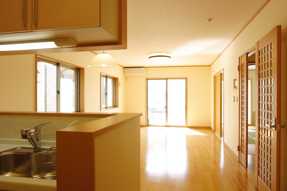 採光を多く取れる、階段室型のリビングダイニング