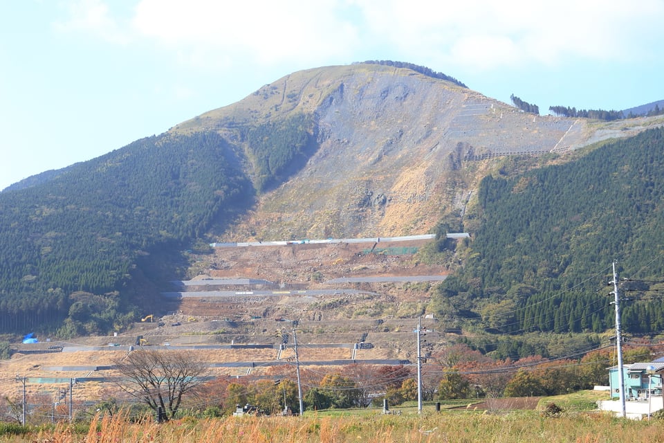 甚大な被害が引き起こされる深層崩壊