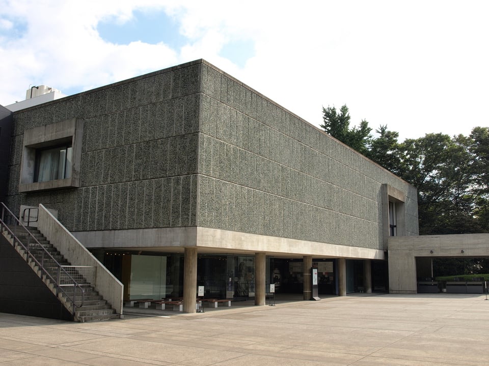 免震レトロフィット工法を採用した国立西洋美術館