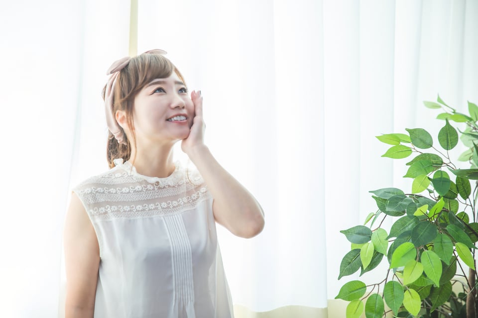 日焼けをしたくない女性が選んだ、紫外線をカットできるUVカットカーテン