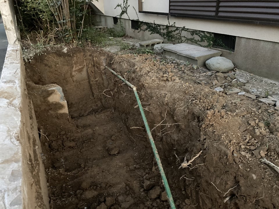 ガス管腐食により折れたガス管を直すために掘り返した土壌