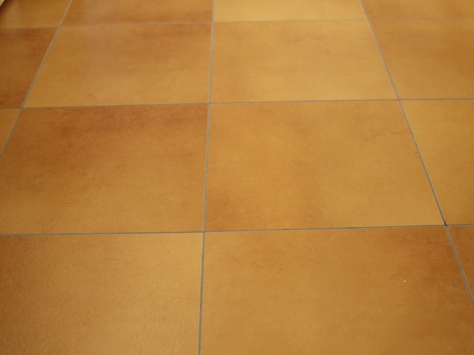 テラコッタタイルで施工された床