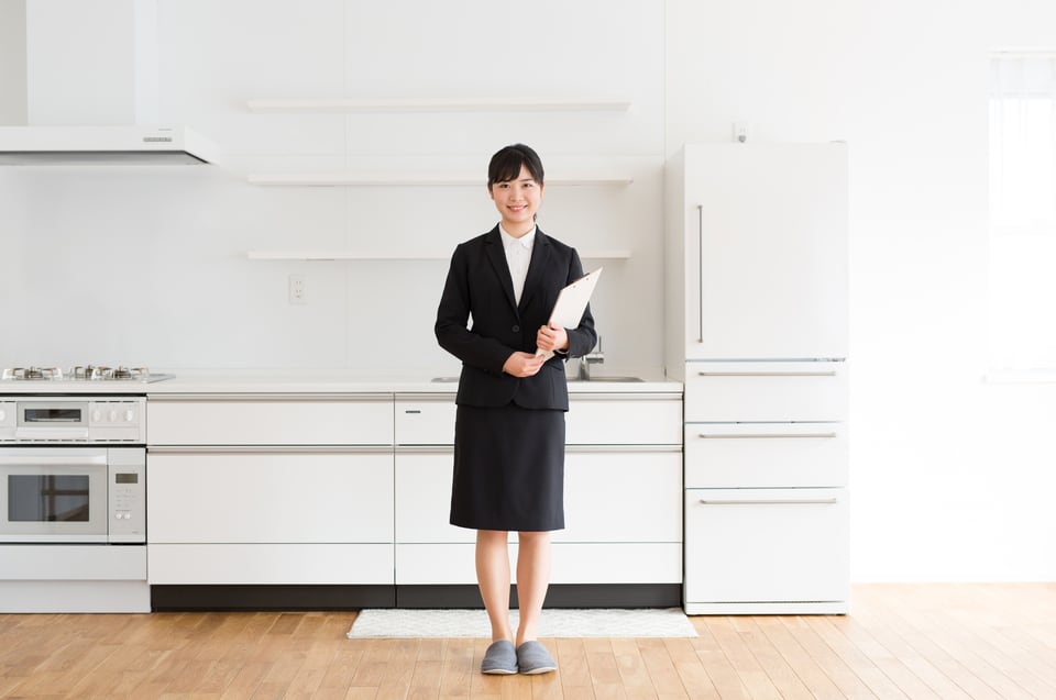 管理委託契約を結んだ管理会社の女性社員
