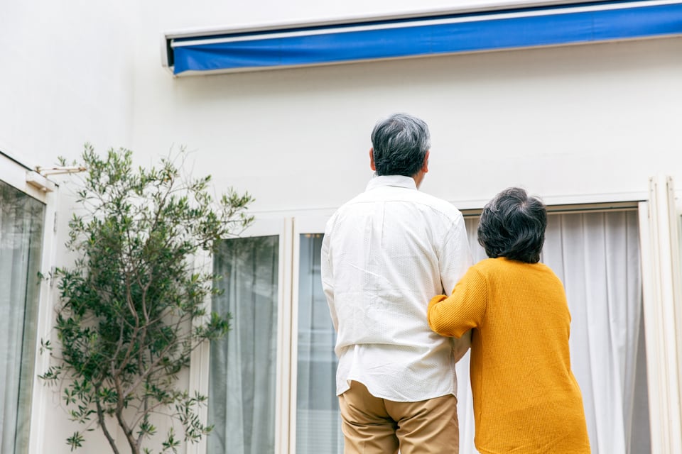 持ち家に長く住み続けている夫婦