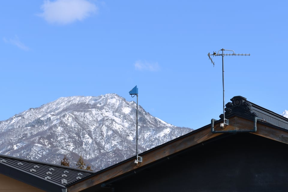 自動降雪センサーが設置された屋根