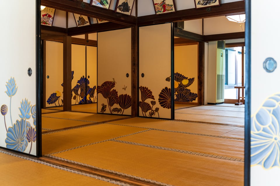 他の種類の畳よりサイズが大きい昔間