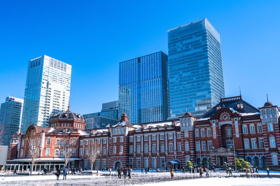 特例容積率適用地区に該当する東京駅駅舎と丸の内ビル群