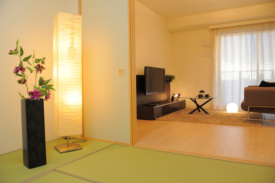 和室と洋室の仕切りに使われている板襖