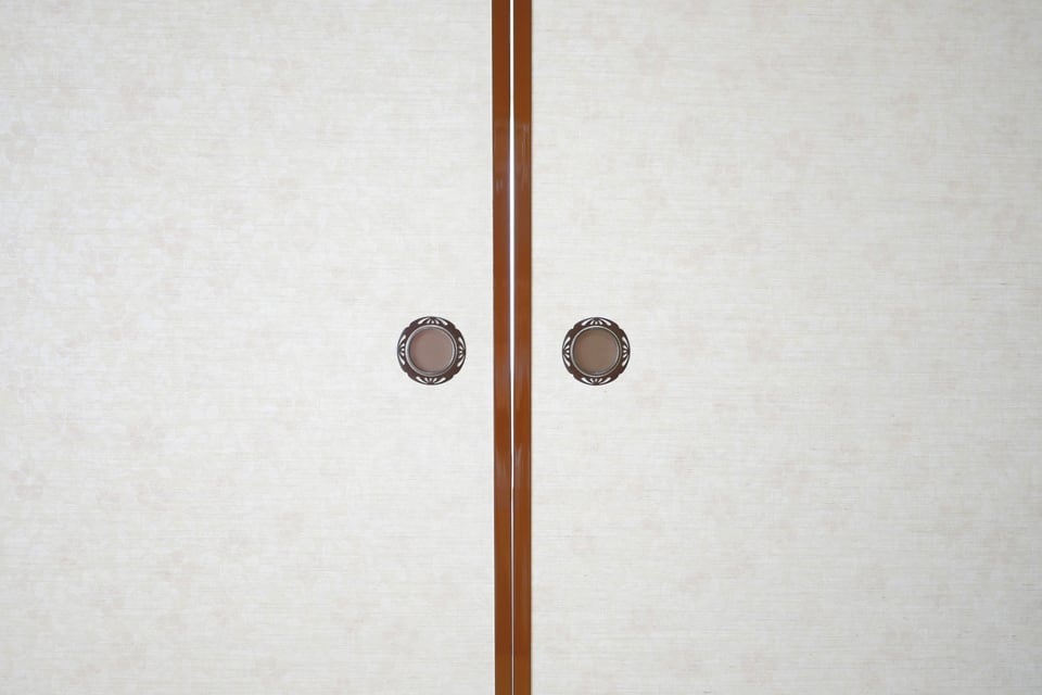 室内のイメージチェンジがし易い板襖